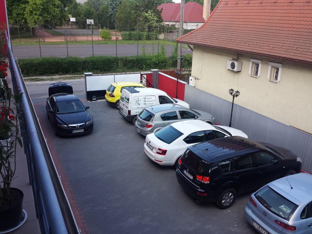 Box Vendégház Nagykáta Exterior foto